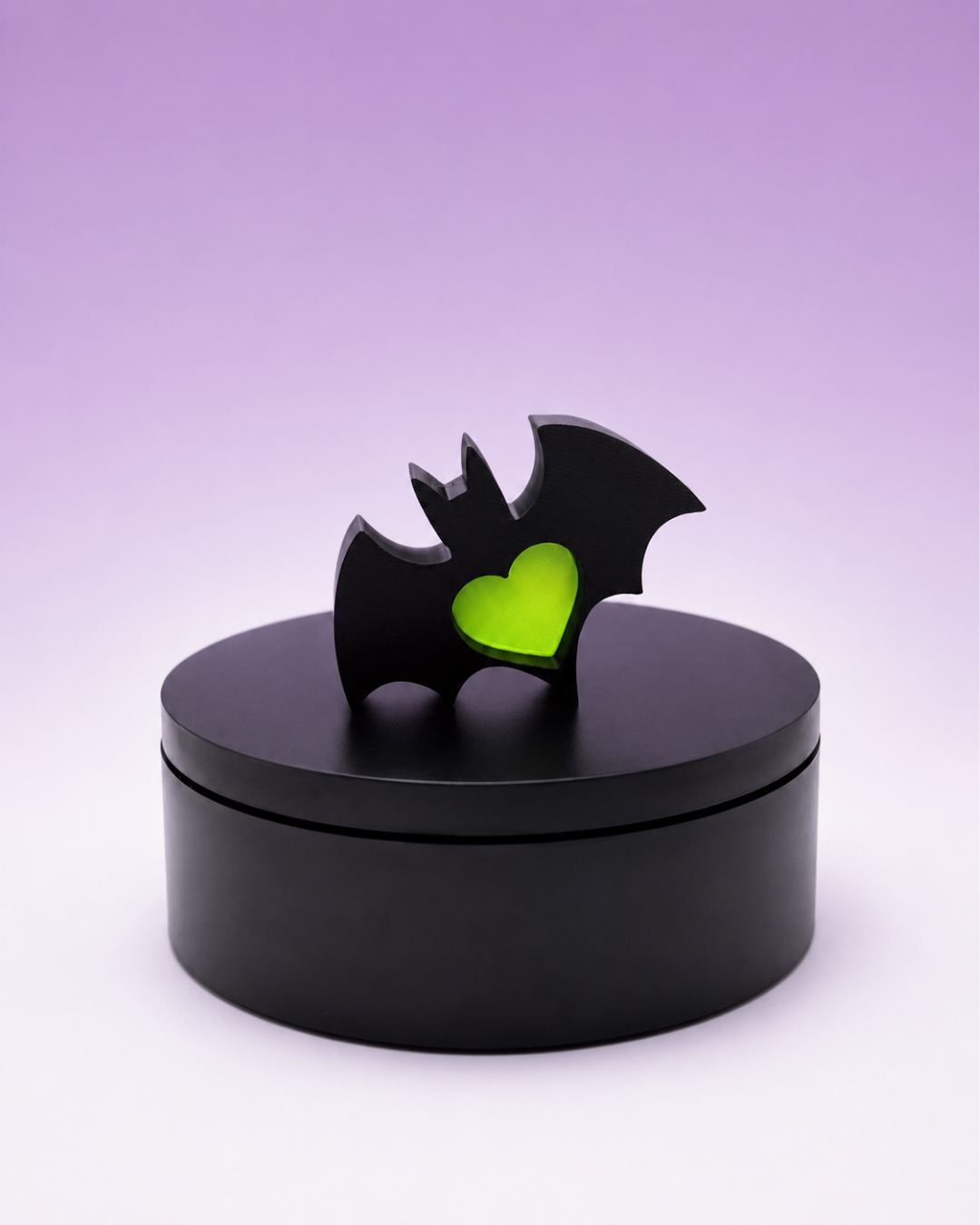 Magnetic Bat Heart Hide for Jumping Spiders