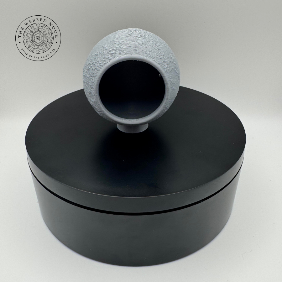 3D Printed Full Moon Jumping Spider Hide – Magnetic Enclosure Accessory