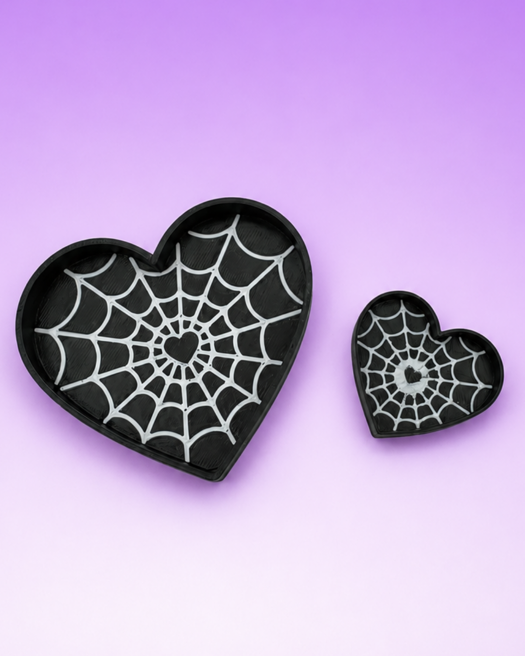 Spiderweb Heart Water Dish